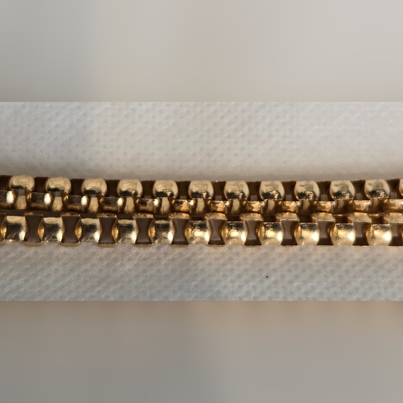 Bond & Mason "The Sasha" White Quilted Crossbody Bag - Picture 10 of 11